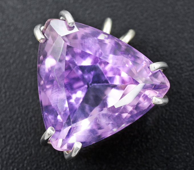 Серебро 925 Кулон с аметистом 12,59 карата