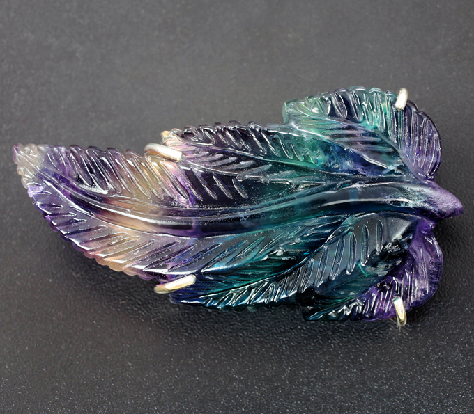 Серебро 925 Брошь/кулон «Лист» из цельного флюорита 195,24 карата