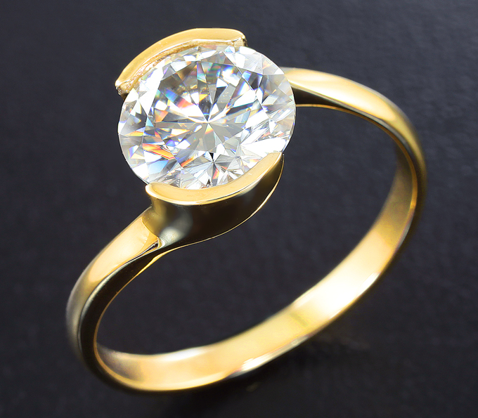 Золото Кольцо c муассанитом 1,79 карата