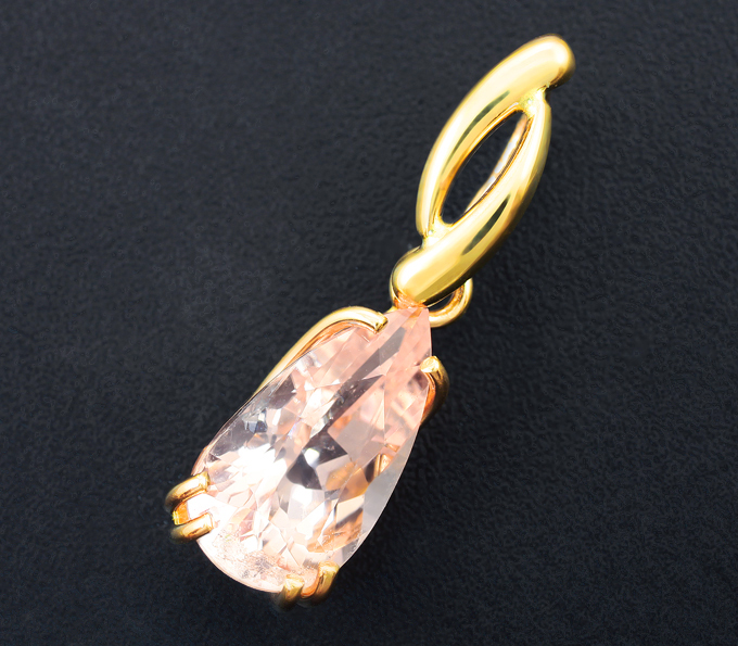 Золото Кулон с морганитом 3,5 карата