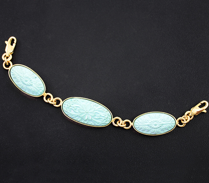 Золото Подвеска с резной армянской бирюзой 12,57 карата