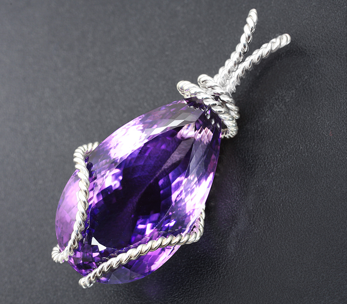 Серебро 925 Кулон с крупным уругвайским аметистом 69,02 карата