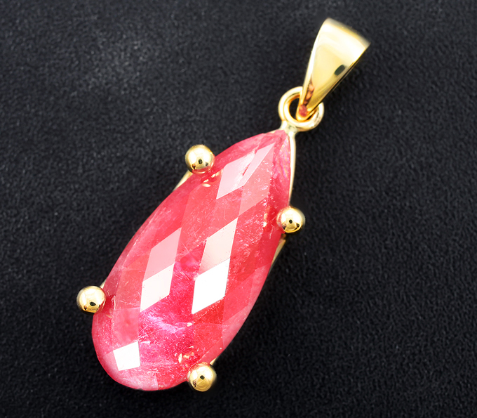 Золото Кулон с родонитом 14,66 карата