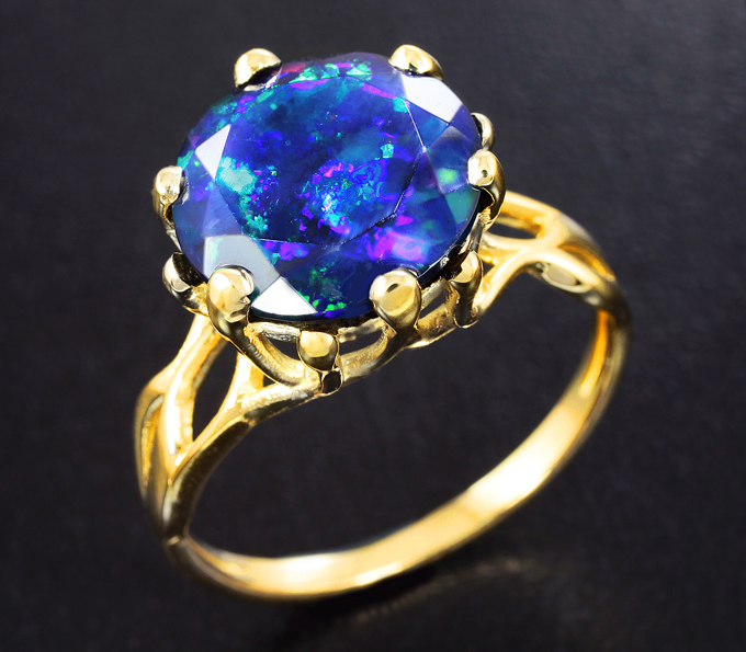 Серебро 925 Кольцо c ограненным черным опалом 2,77 карата