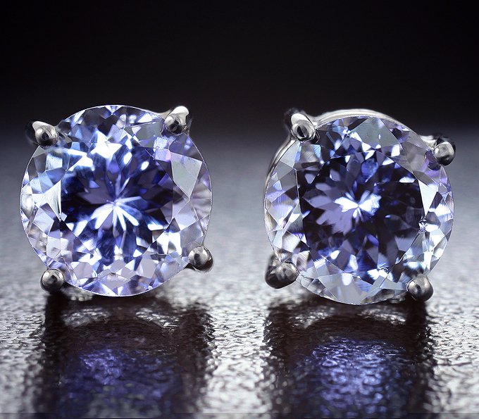 Золото Пусеты с танзанитами 3,35 карата