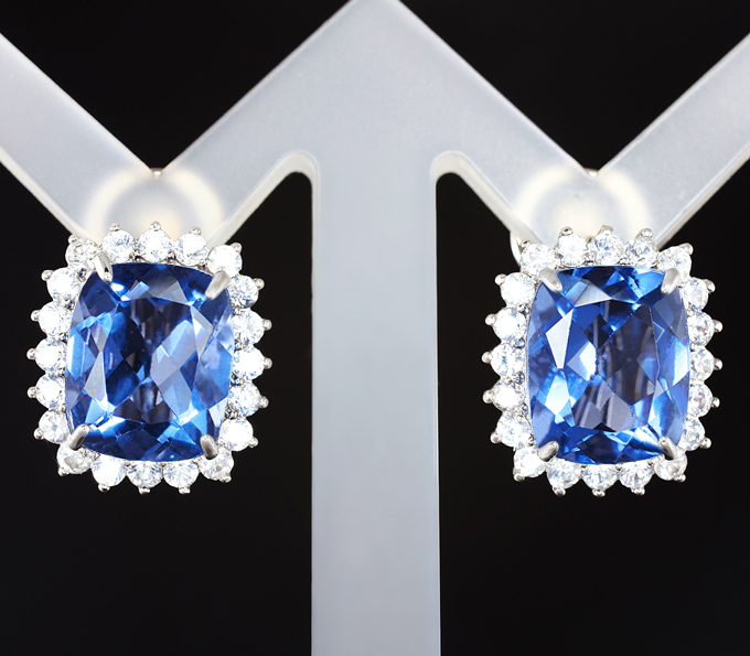 Золото Серьги с флюоритами 12,1 карата и бесцветными цирконами