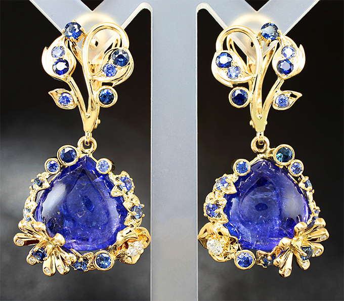 Золото Cерьги с танзанитами 33,86 карата, синими сапфирами и бриллиантами