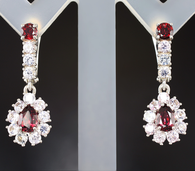 Золото Серьги с рубиновыми и пурпурно-розовыми шпинелями 3,21 карата