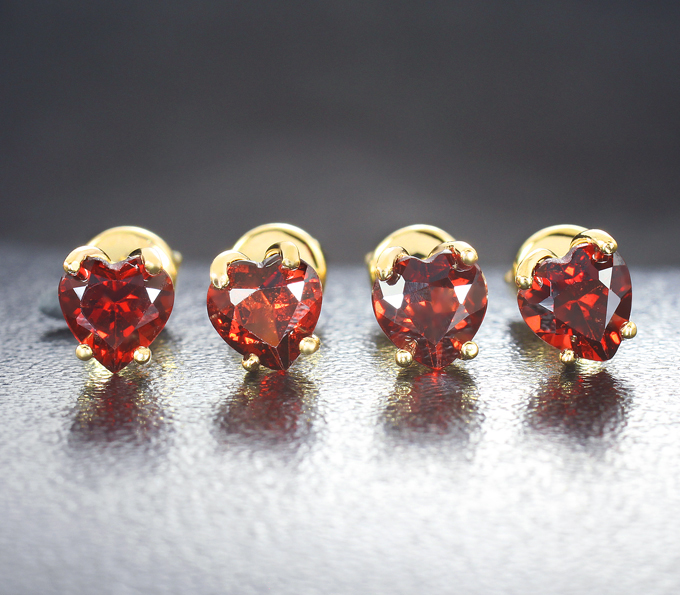 Золото Набор из 4 пусет с мозамбикскими гранатами 2,44 карата