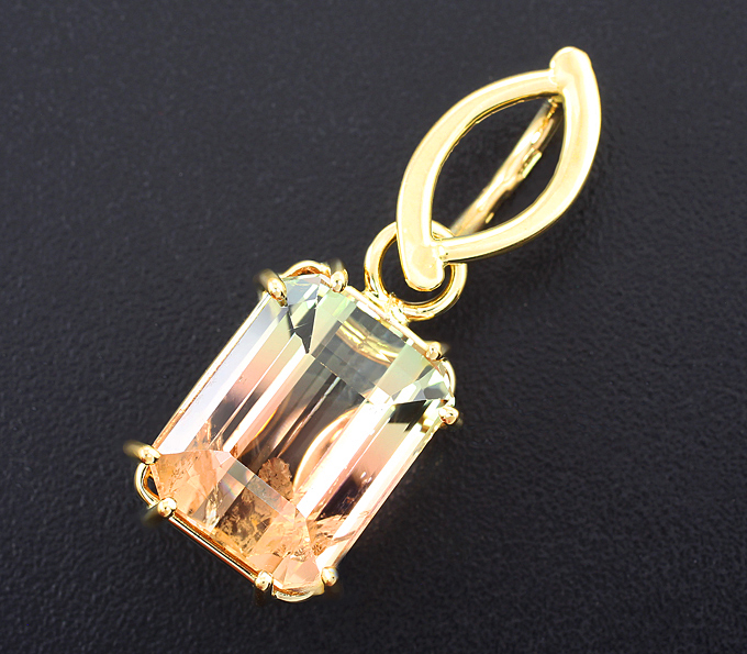 Золото Кулон с полихромным турмалином 6,57 карата