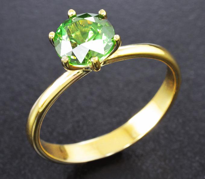 Золото Кольцо с уральским демантоидом 1,61 карата