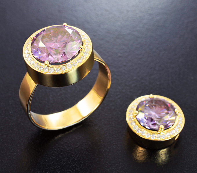 Золото Комплект с муассанитами 4,08 карата и бриллиантами