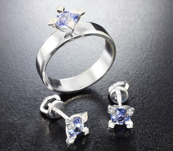 Серебро 925 Комплект с сапфирами 1,85 карата