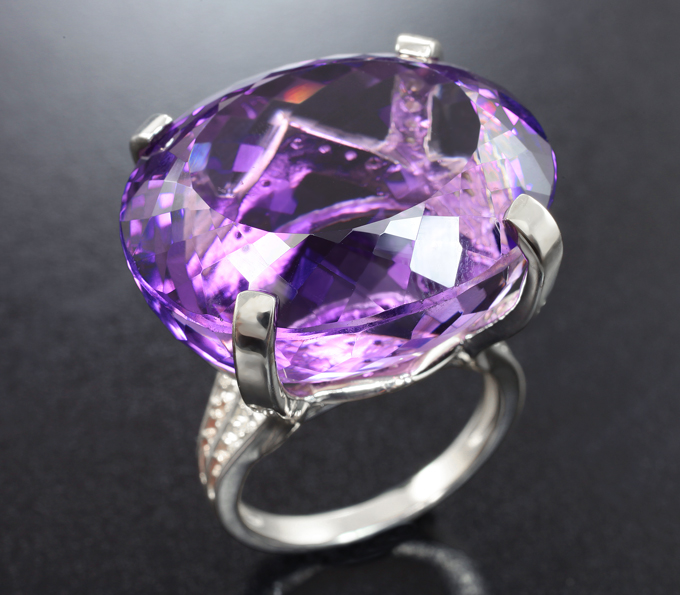 Серебро 925 Кольцо с чистейшим крупным аметистом 58,05 карата