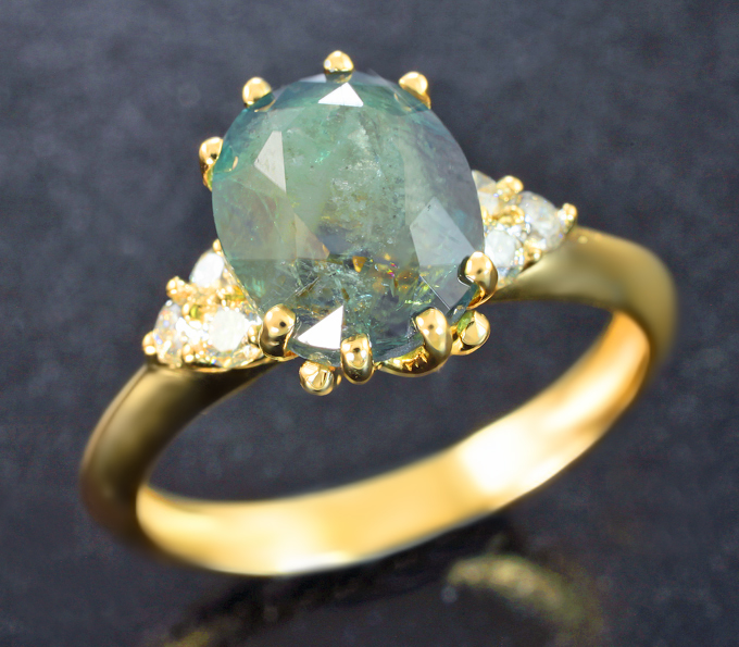 Золото Кольцо с уральским александритом 3,12 карата и бриллиантами