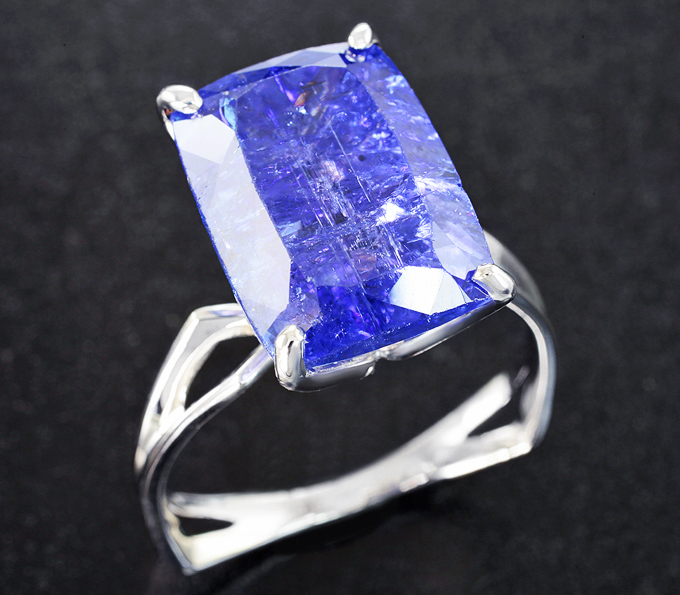 Золото Кольцо с крупным насыщенным танзанитом 10,07 карата