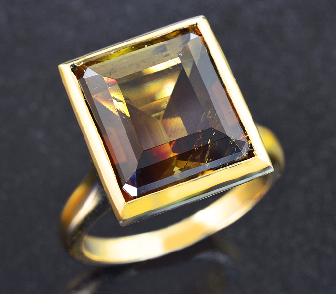 Золото Кольцо с полихромным забайкальским турмалином 7,52 карата