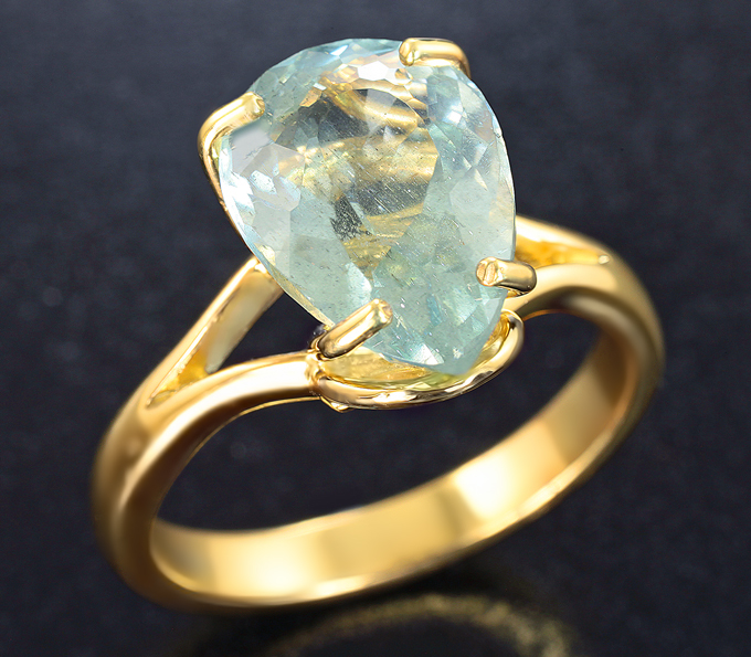 Серебро 925 Кольцо с пастельно-зеленым бериллом 3,87 карата