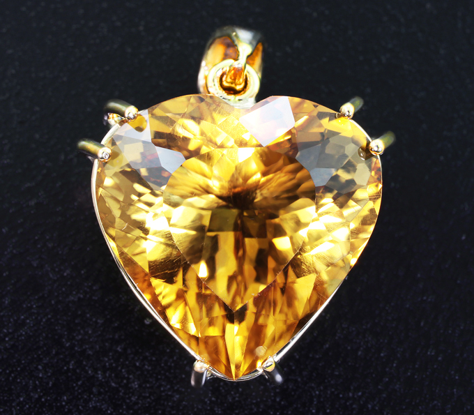 Золото Кулон с чистейшим цитрином 18,22 карата