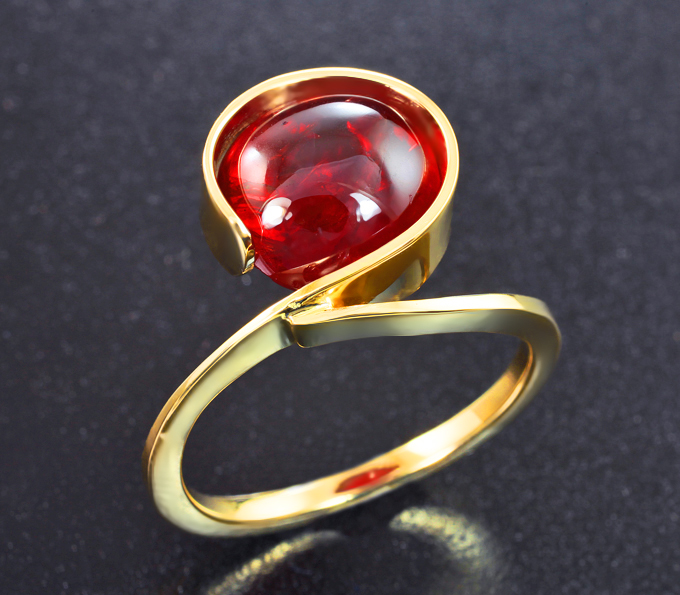 Золото Кольцо с крупной оранжевой шпинелью 8,52 карата