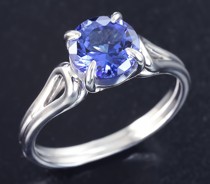 Золото Кольцо с танзанитом 2,41 карата