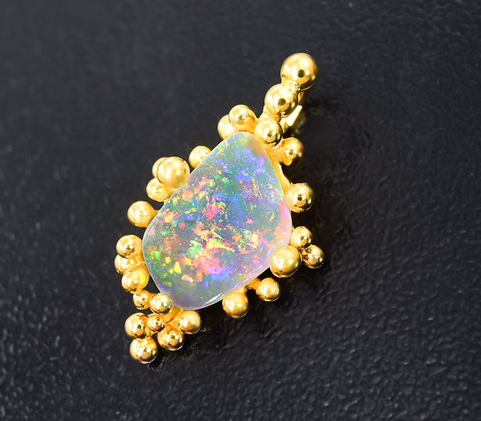 Золото Кулон с австралийским solid опалом 1,41 карата