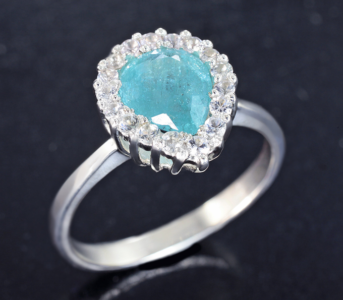 Серебро 925 Кольцо с параиба турмалином 1,33 карата и бесцветными сапфирами