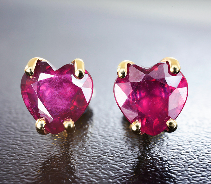 Золото Пусеты с рубинами 3,21 карата