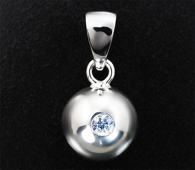 Золото Кулон с чистейшим бенитоитом 0,12 карата