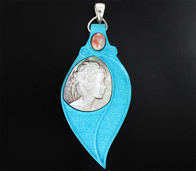 Серебро 925 Кулон с камеей-подвеской «Хатхор» из бирюзы с перламутром и яшмой