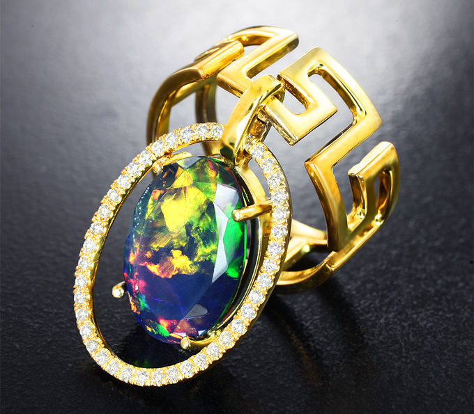 Серебро 925 Кольцо с ограненным черным опалом 3,58 карата и бриллиантами