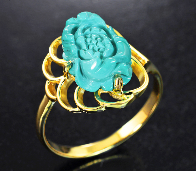 Золото Кольцо с резной армянской бирюзой 4,11 карата