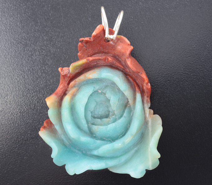 Серебро 925 Миниатюра-подвеска «Пион» из цельного полихромного амазонита