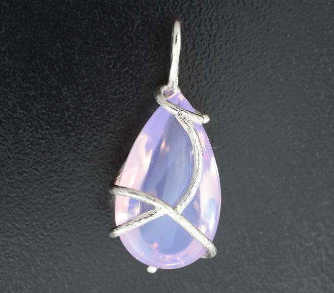 Золото Кулон с лавандовым аметистом 16,17 карата