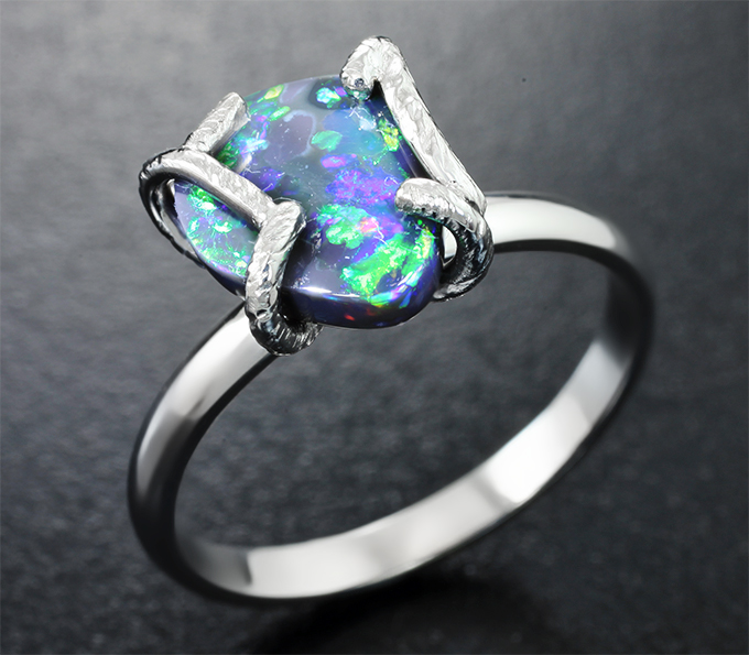 Золото Кольцо с роскошным австралийским болдер опалом 2,11 карата