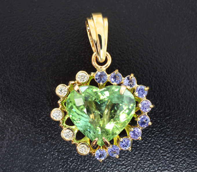 Золото Кулон с зеленым турмалином 9,07 карата, танзанитами и бриллиантами