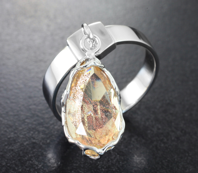 Золото Кольцо с орегонским солнечным камнем 4,31 карата