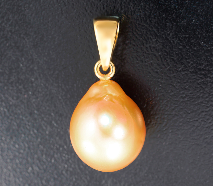 Золото Кулон с золотистой морской жемчужиной 13,64 карата