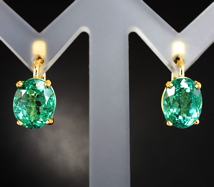 Золото Серьги с апатитами 6,49 карата