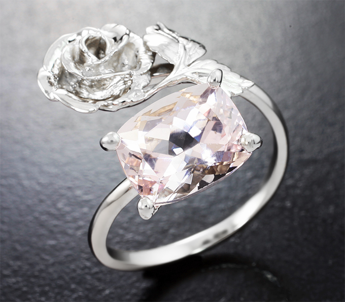 Золото Кольцо с  чистейшим морганитом 3,07 карата