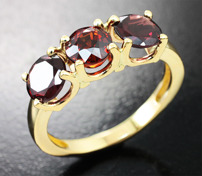 Золото Кольцо с пиропами гранатами 3,11 карата
