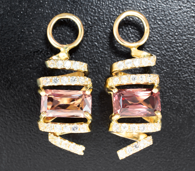 Золото Подвесы для серег с оранжевыми цирконами 4,45 карата и лейкосапфирами