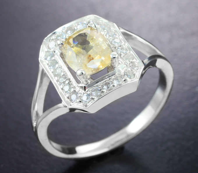 Серебро 925 Кольцо с редким желтым сапфиром 1,44 карата и лейкосапфирами