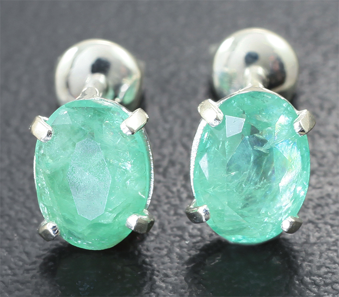 Серебро 925 Пусеты с уральскими изумрудами 2,29 карата