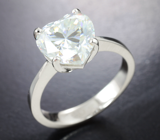 Золото Кольцо с муассанитом топовой огранки 3,02 карата