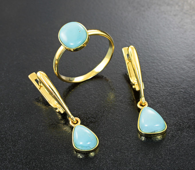 Золото Комплект с кабошонами армянской бирюзы 3,2 карата