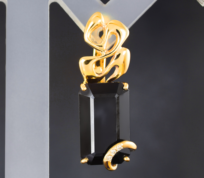 Золото Серьга с шерлом 6,56 карата