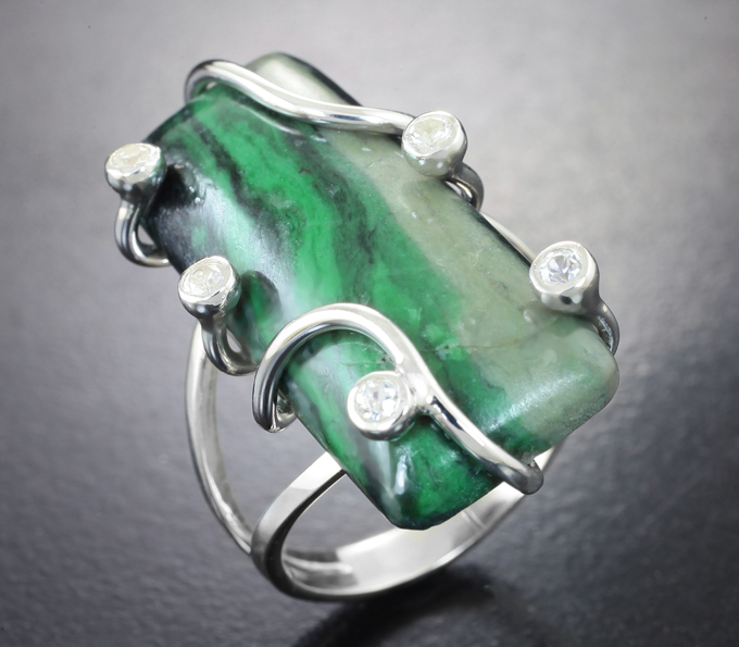 Серебро 925 Кольцо с мау-сит-ситом 21,57 карата и бесцветными цирконами