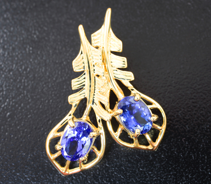 Золото Кулон с танзанитами 1,72 карата