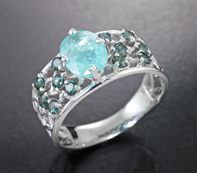 Золото Кольцо с параиба турмалином 1,13 карата и гранатами со сменой цвета